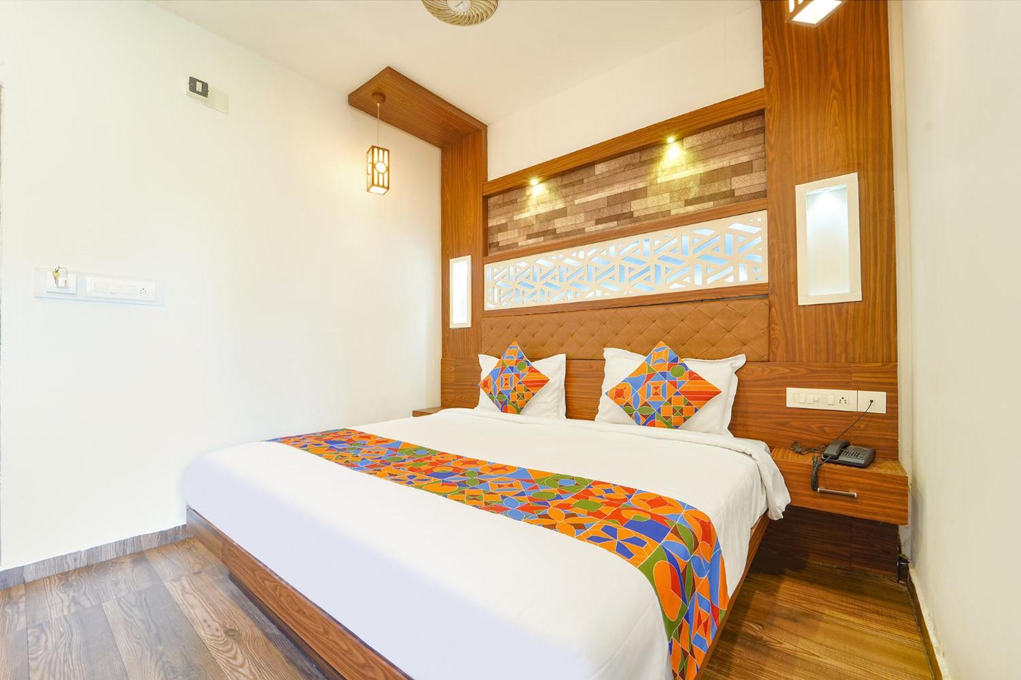Fabhotel Qube - 800M From Ernakulam Junction South Railway Station Kochi Εξωτερικό φωτογραφία